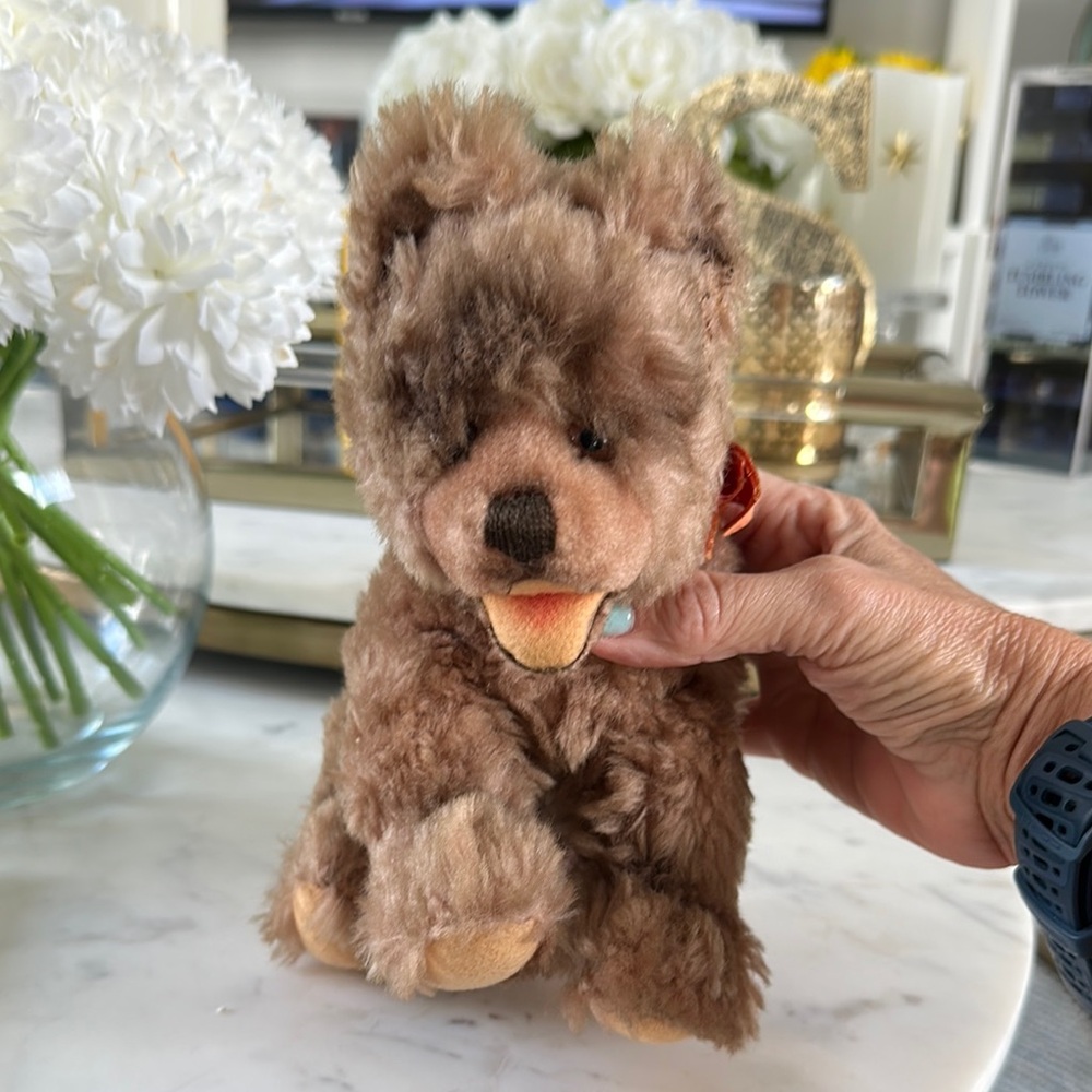 Berg vintage 60’s  Brown bear on all 4’sToy
No tags however he is Berg Austria